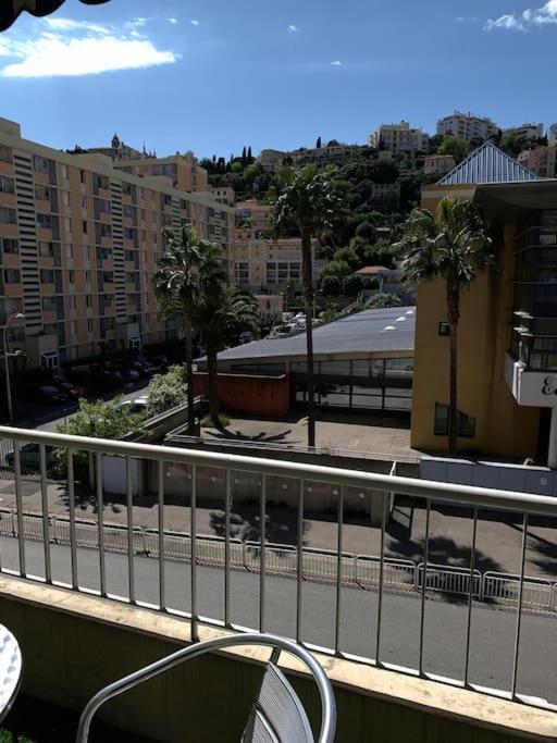 Agreable & Lumineux Proche Hopital Pasteur Appartamento *